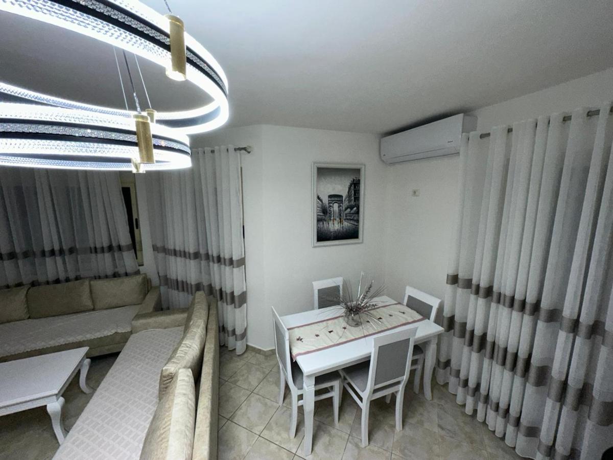 Spacious 2 Bedroom Apartment In Durres Beach Ngoại thất bức ảnh