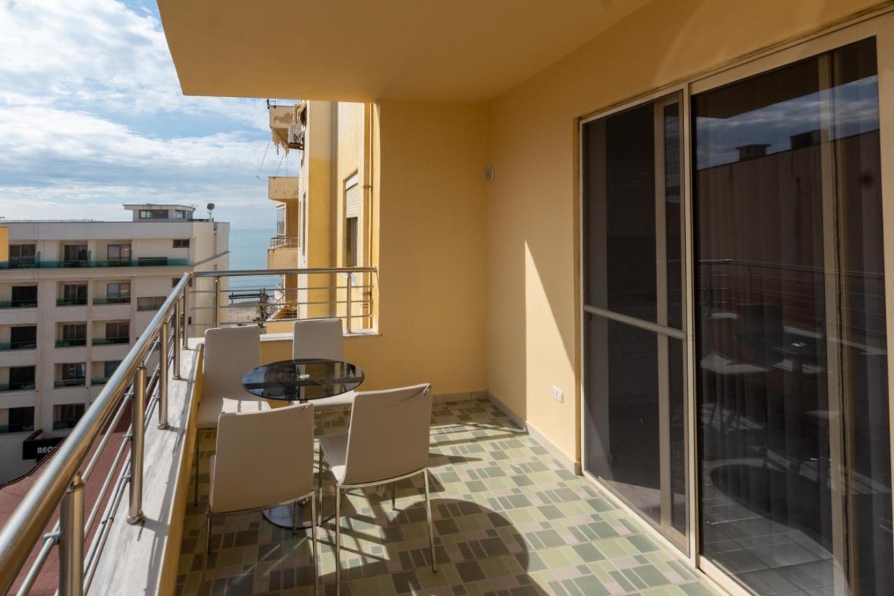 Spacious 2 Bedroom Apartment In Durres Beach Ngoại thất bức ảnh
