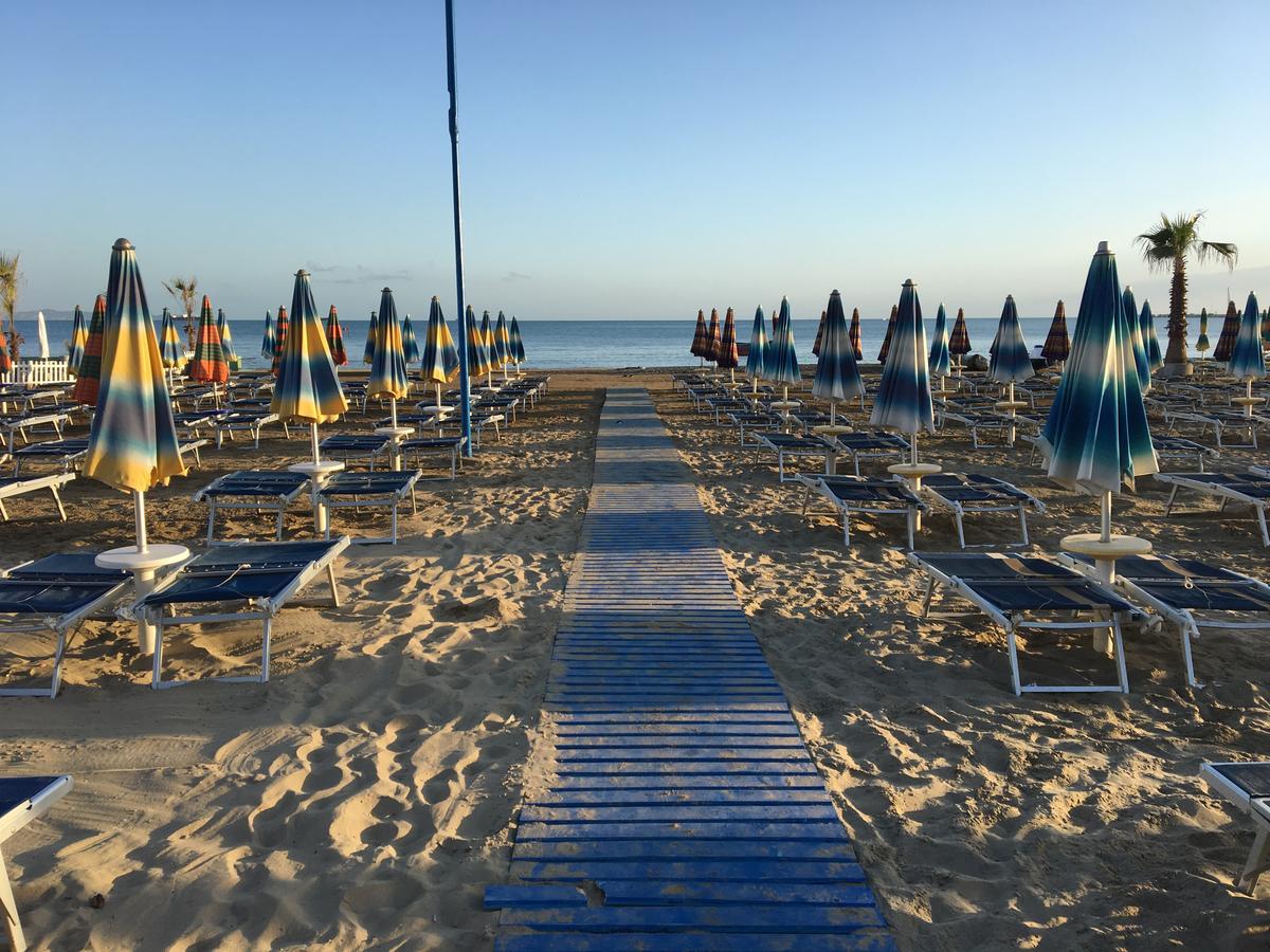 Spacious 2 Bedroom Apartment In Durres Beach Ngoại thất bức ảnh